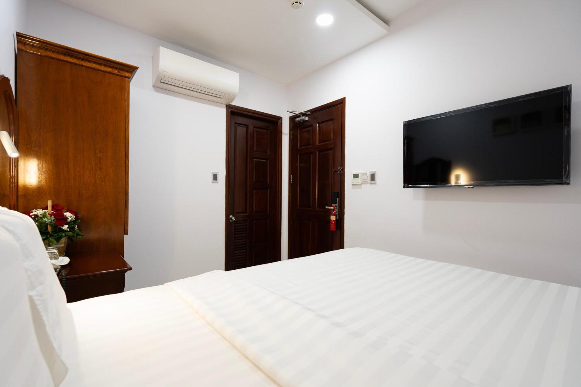 Hoang Luxury Hotel Dist 1 Ho Chi Minh Экстерьер фото