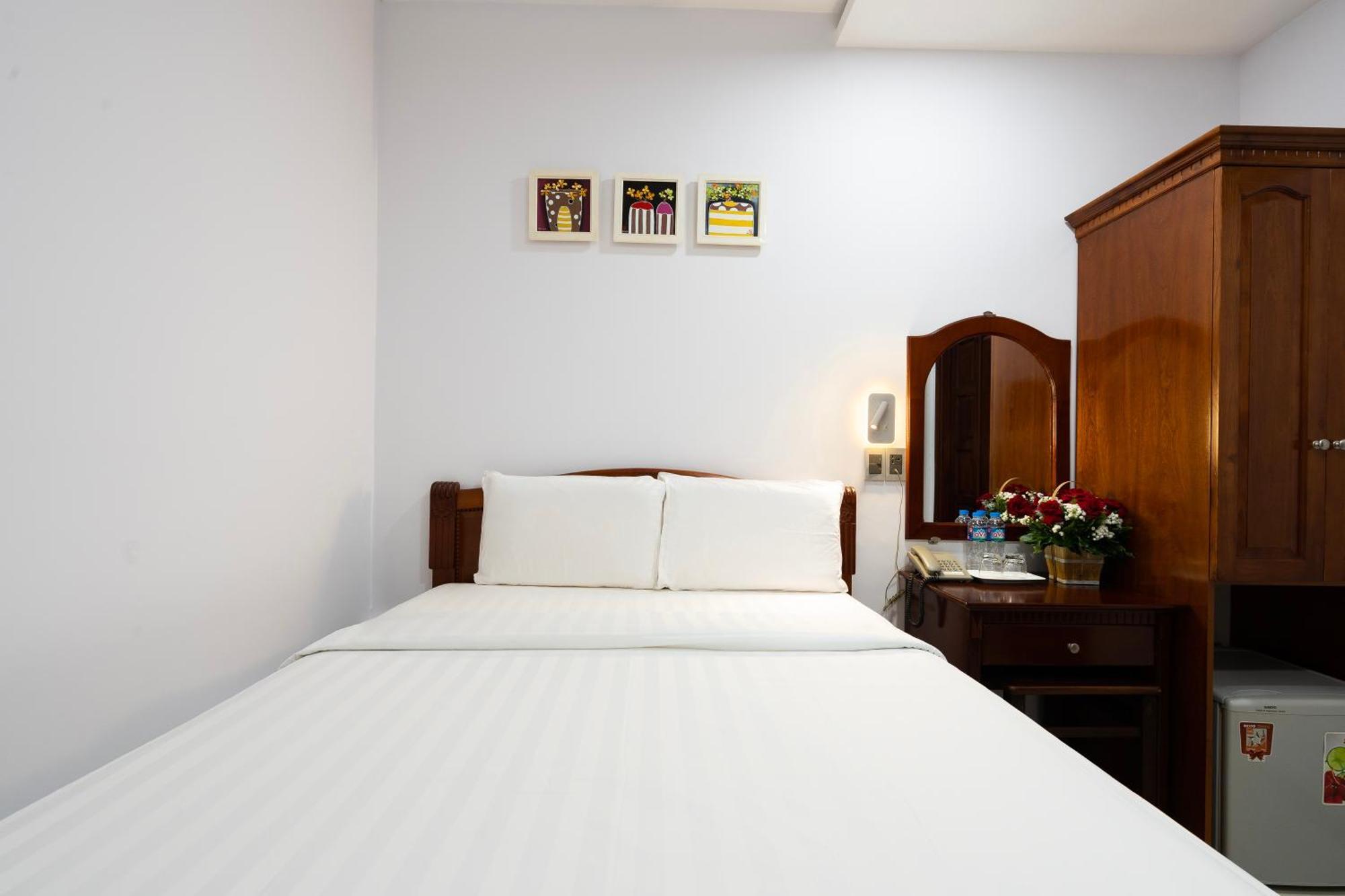 Hoang Luxury Hotel Dist 1 Ho Chi Minh Экстерьер фото